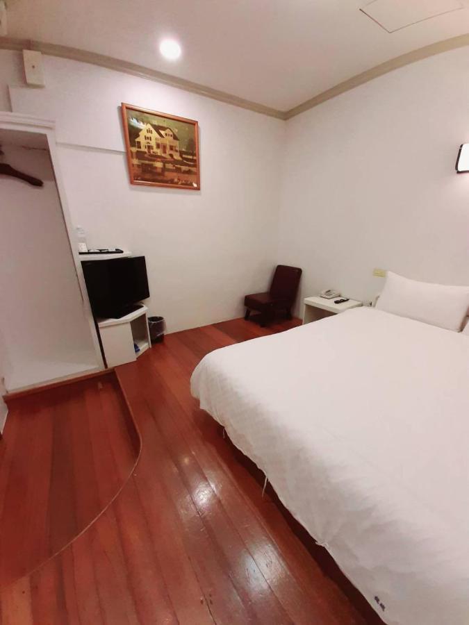 Long Cherng Hotel Luodong Exterior foto