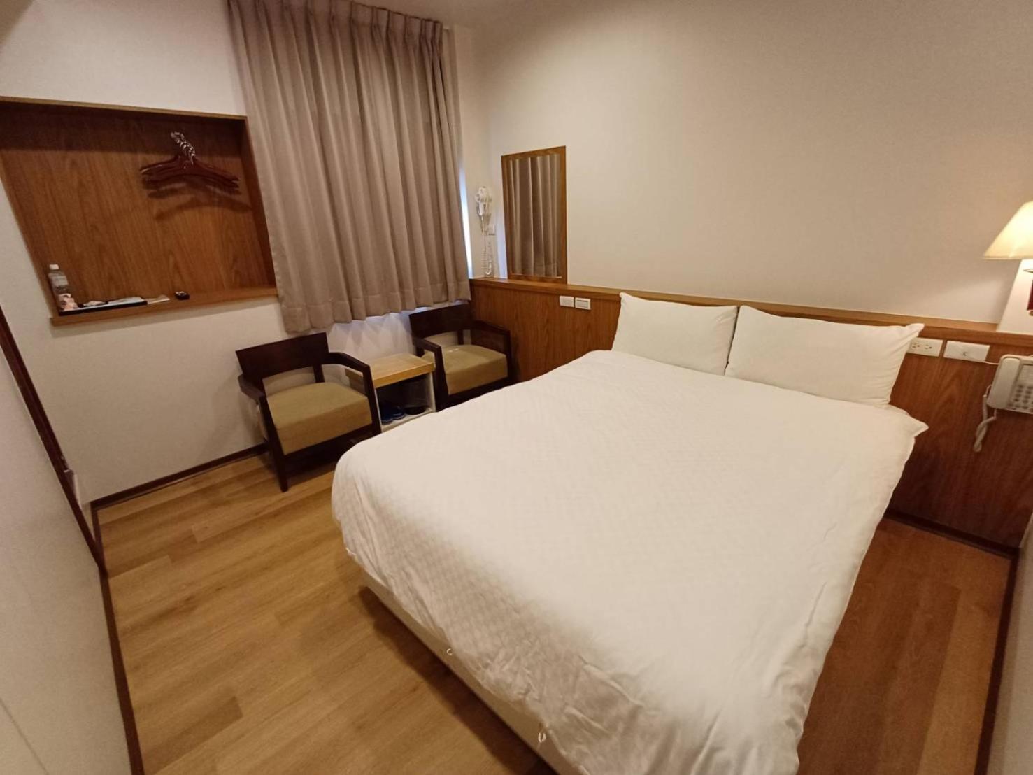 Long Cherng Hotel Luodong Exterior foto