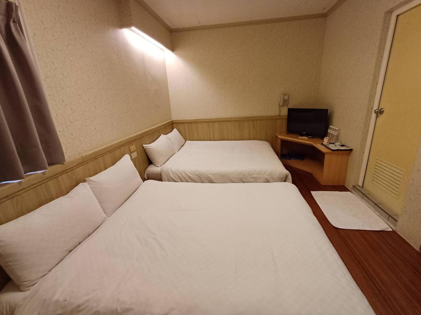 Long Cherng Hotel Luodong Exterior foto